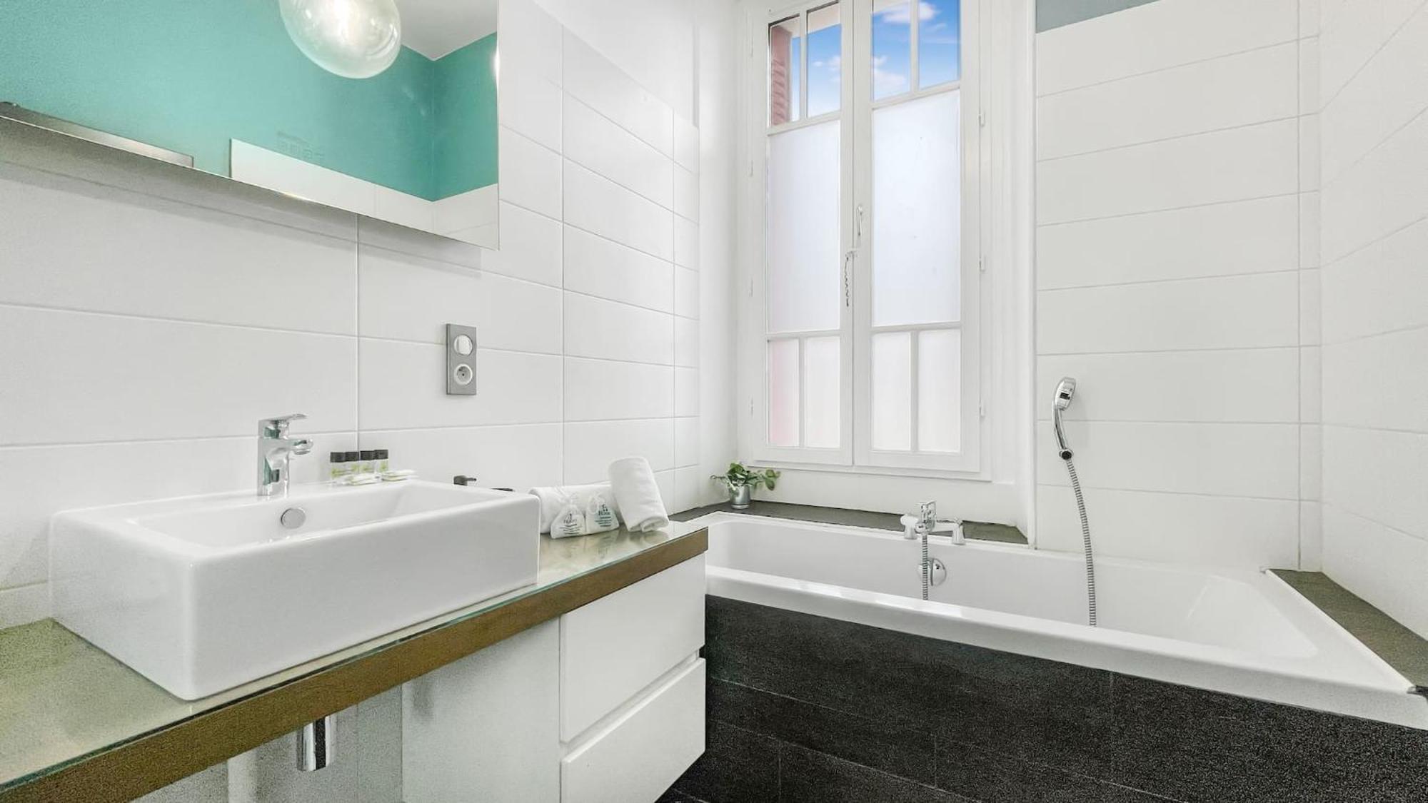 Homey Awesome - Proche Gare Et Tram - Centre-Ville - Balcon Prive - Wifi Gratuit Annemasse Luaran gambar